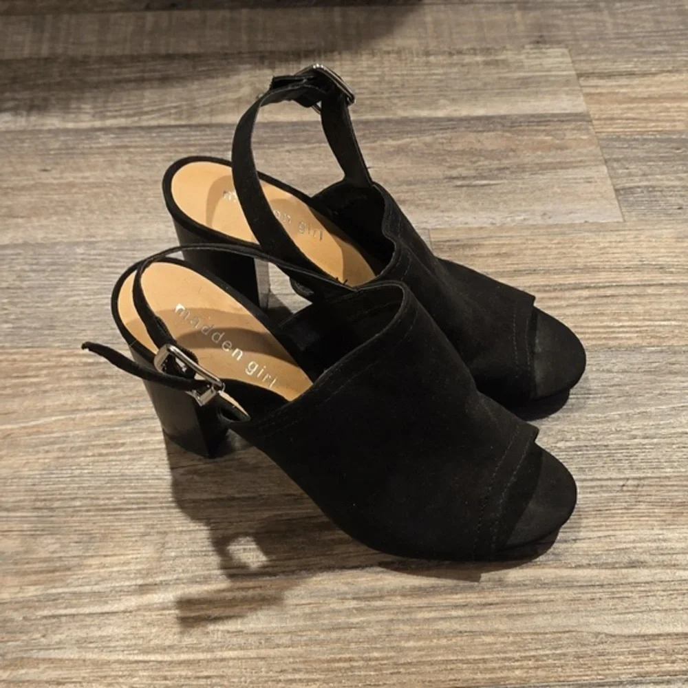 Madden‎ Girl Hana black slingback heeled sandals | Size 7​